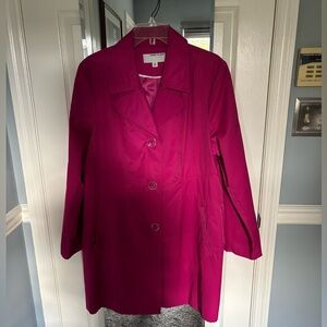 NWOT!  Anne Klein raincoat.